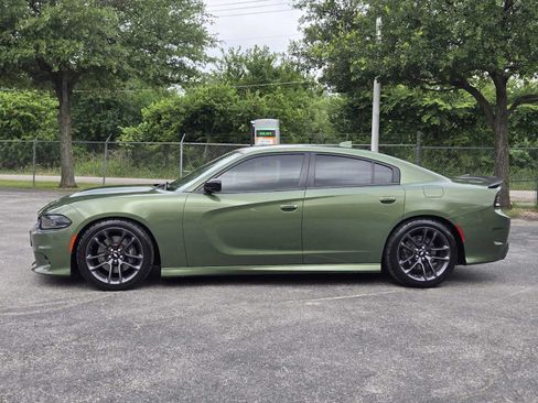 Used 2023 Dodge Charger Scat Pack w/ Plus Group RWD image 4
