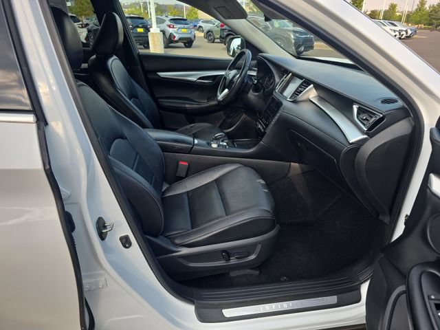 Used 2019 INFINITI QX50 Luxe FWD image 19