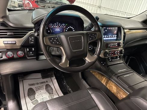 Used 2016 GMC Yukon Denali AWD/4WD image 19