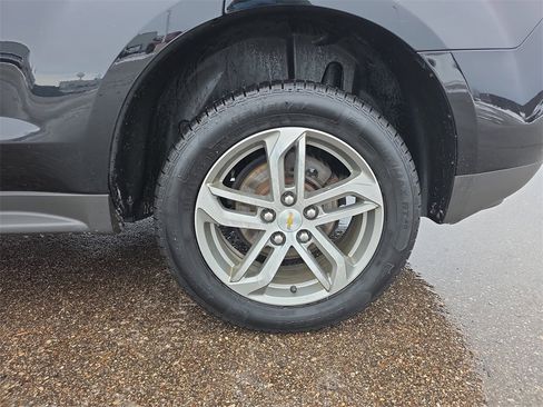 Certified 2016 Chevrolet Equinox LTZ w/ Enhanced Convenience Package image 33