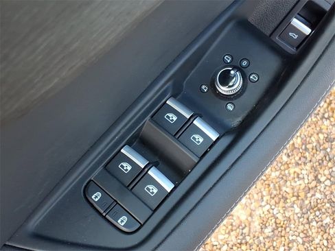 Used 2024 Audi A4 2.0T Premium Plus image 16