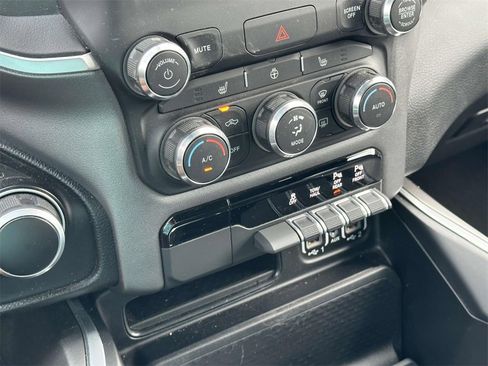 Used 2022 RAM 1500 Big Horn image 28