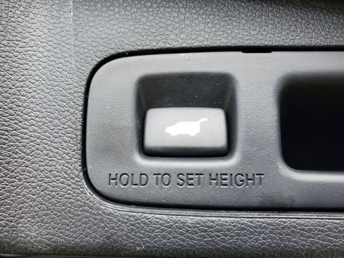 Used 2022 Honda CR-V Touring image 8
