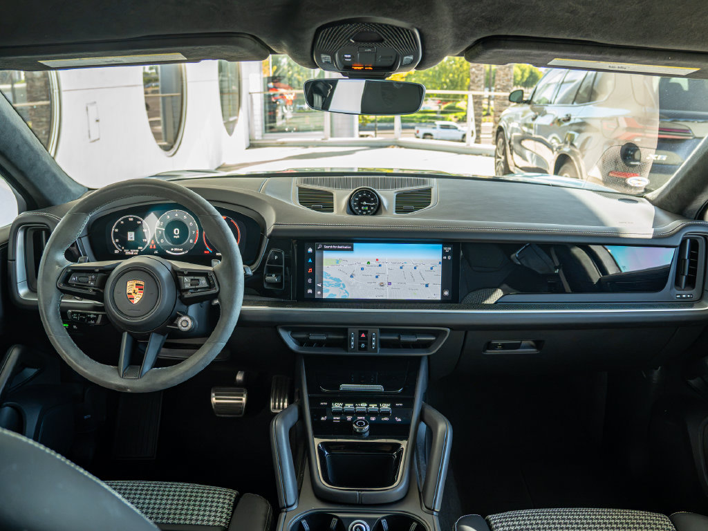 Certified 2024 Porsche Cayenne S AWD/4WD image 19