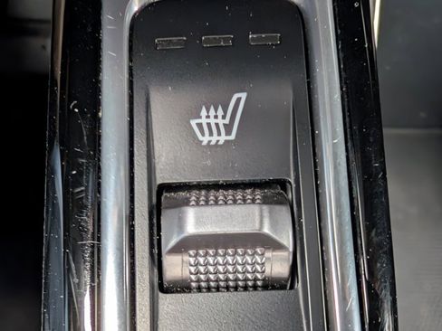 Used 2023 Kia Sorento SX image 21