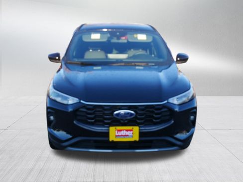 Used 2025 Ford Escape ST-Line Select w/ Tech Pack #2 image 2