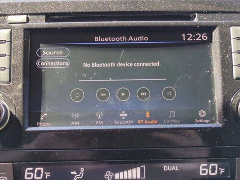 Used 2018 Nissan Rogue SV image 16