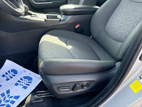 Used 2024 Toyota RAV4 XLE image 21