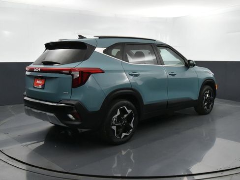 Certified 2025 Kia Seltos EX w/ EX Sunroof Package image 30