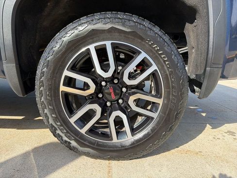 Used 2020 GMC Sierra 1500 AT4 w/ AT4 Premium Package image 8