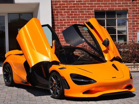 Used 2024 McLaren 750S RWD image 29