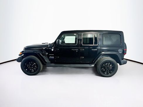 Used 2023 Jeep Wrangler Sahara w/ Cold Weather Group image 4