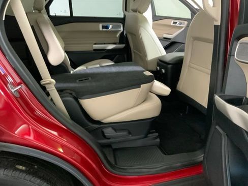 Used 2021 Ford Explorer Limited w/ Hybrid Equipment Group 310A RWD image 39