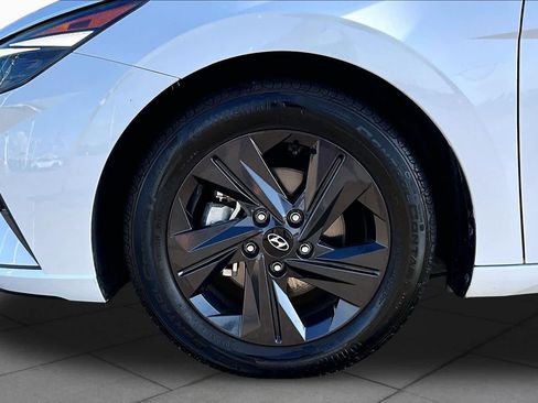 Used 2022 Hyundai Elantra SEL w/ Cargo Package FWD image 10