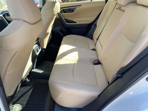 Used 2025 Toyota RAV4 LE image 11