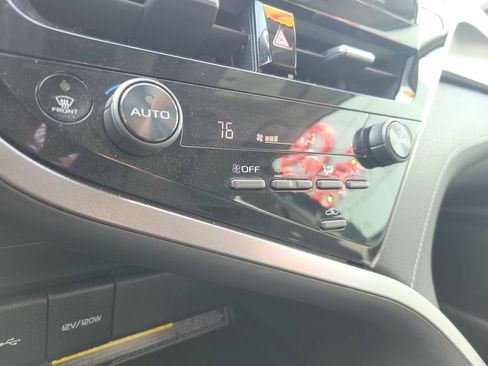 Used 2021 Toyota Camry XSE image 19