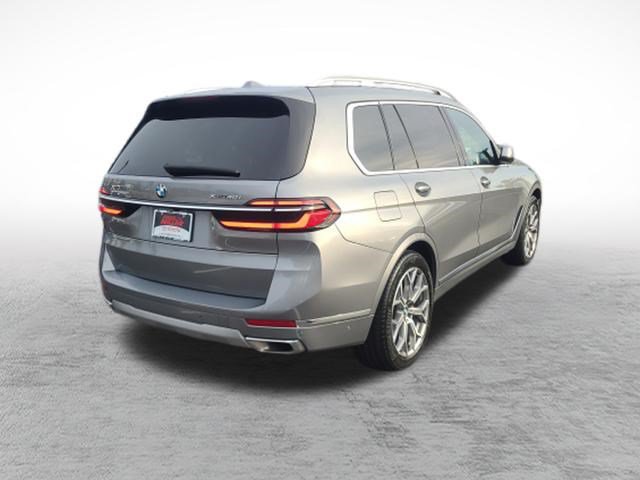 Used 2024 BMW X7 xDrive40i w/ Premium Package AWD/4WD image 7