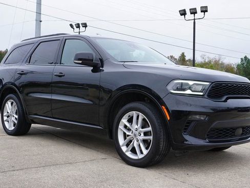 Used 2023 Dodge Durango GT image 2