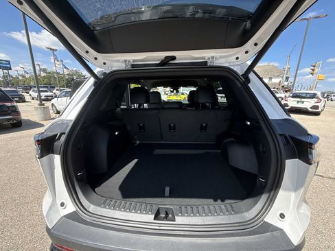 Used 2025 Chevrolet Equinox RS w/ Safety and Technology Package AWD/4WD image 24