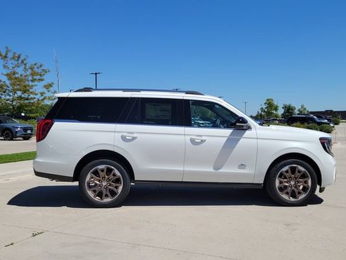 New 2027 Ford Expedition King Ranch AWD/4WD image 2