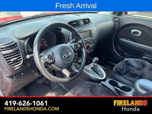 Used 2017 Kia Soul + FWD image 16