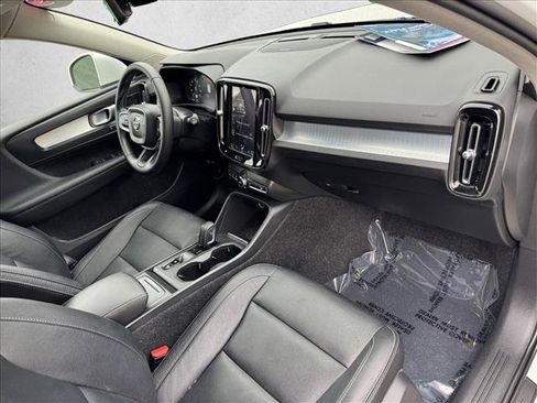 Used 2019 Volvo XC40 T5 Momentum AWD/4WD image 21