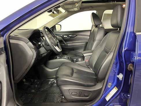 Used 2017 Nissan Rogue SL w/ SL Premium Package image 11