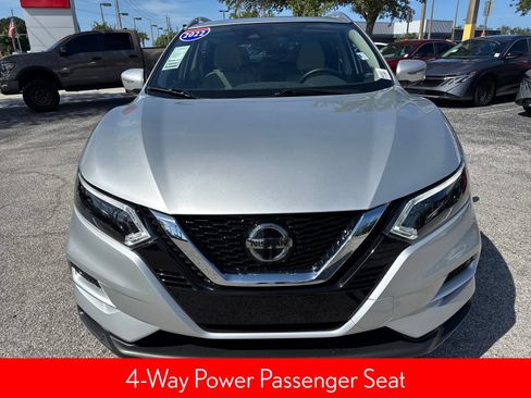 Certified 2022 Nissan Rogue Sport SL w/ Premium Package AWD/4WD image 5