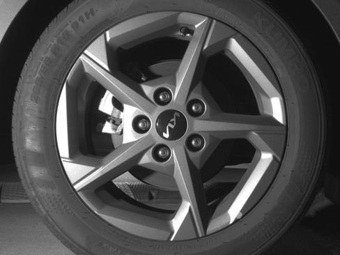 Used 2025 Kia K4 LXS image 15