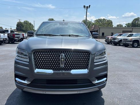 Used 2021 Lincoln Navigator Reserve w/ Luxury Package RWD image 3