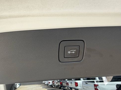 Used 2024 Buick Envista Avenir FWD image 37