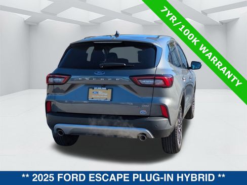 Certified 2025 Ford Escape PHEV image 4
