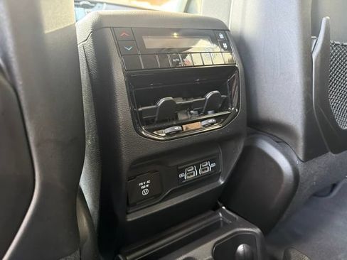 Used 2023 Jeep Grand Cherokee L Laredo w/ Luxury Tech Group I AWD/4WD image 19