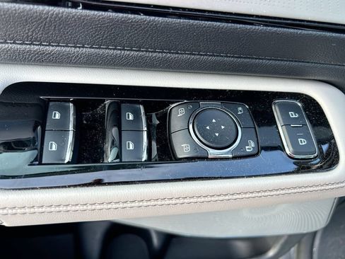 Used 2025 Lincoln Aviator Reserve w/ Equipment Group 201A AWD/4WD image 14