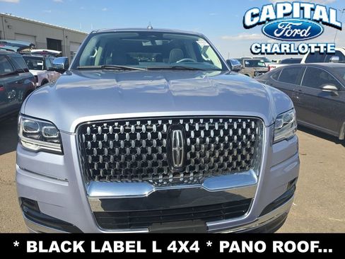 Used 2023 Lincoln Navigator L Black Label image 2