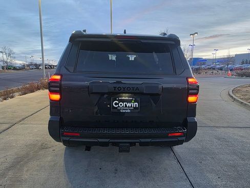 Used 2025 Toyota 4Runner SR5 image 7