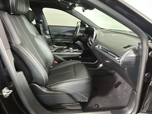 Used 2024 Cadillac Lyriq Sport AWD/4WD image 32