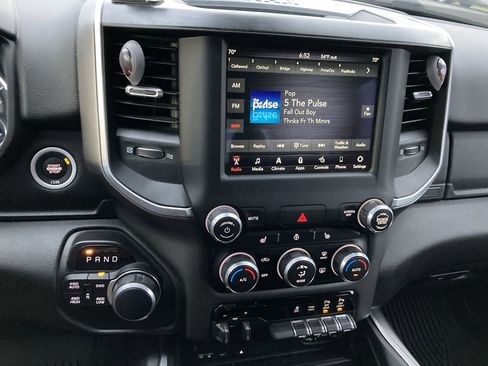 Used 2019 RAM 1500 Big Horn image 13