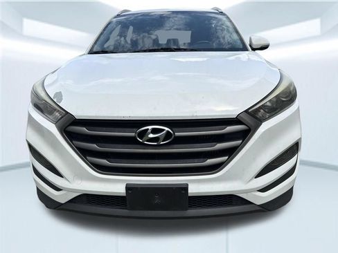 Used 2016 Hyundai Tucson Sport FWD image 2