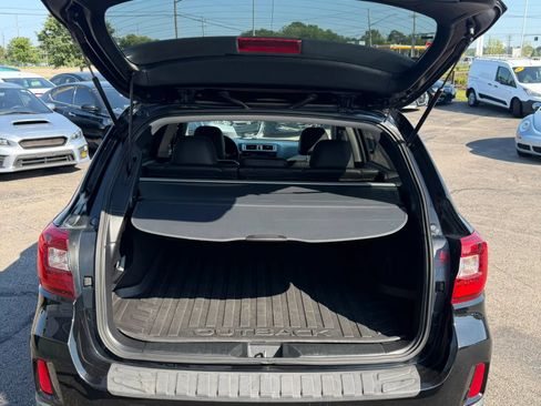 Used 2015 Subaru Outback 2.5i Limited AWD/4WD image 37