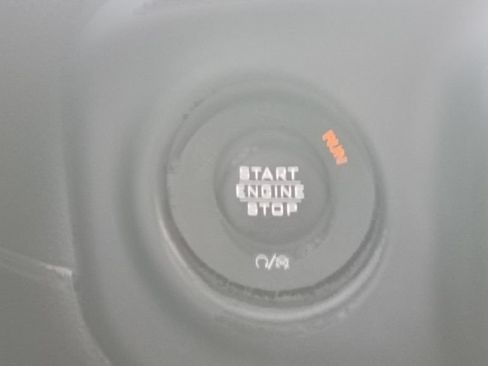 Used 2018 Jeep Wrangler Unlimited Sport AWD/4WD image 28