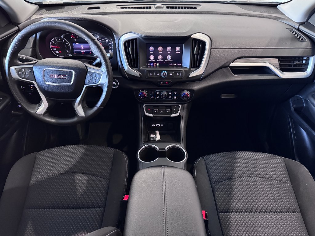 Certified 2024 GMC Terrain SLE w/ Driver Convenience Package AWD/4WD image 11