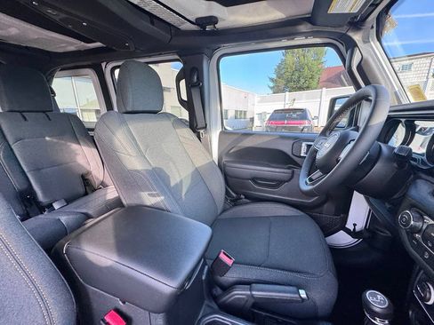 New 2026 Jeep Wrangler Unlimited Sport AWD/4WD image 19