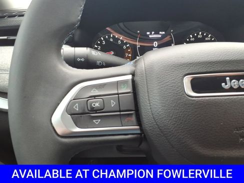 Used 2022 Jeep Compass Latitude image 14