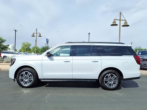 Certified 2025 Ford Expedition Max Active AWD/4WD image 3
