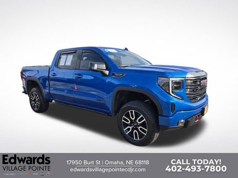 Used 2024 GMC Sierra 1500 AT4 w/ Technology Package AWD/4WD image 1