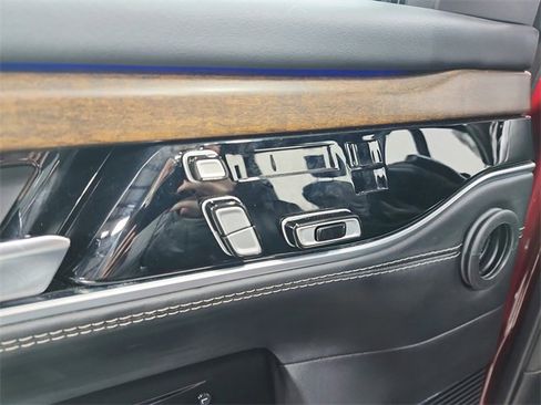 Used 2023 Jeep Grand Wagoneer L Series II image 20