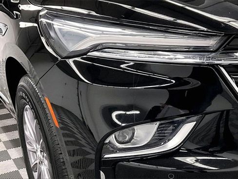 Used 2023 Buick Enclave Essence image 30