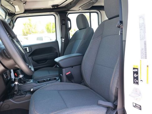 New 2026 Jeep Gladiator Sport AWD/4WD image 14