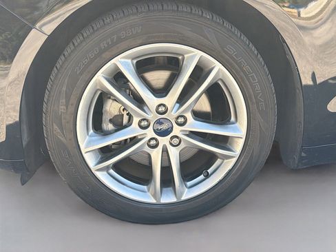 Used 2016 Ford Fusion Titanium image 37